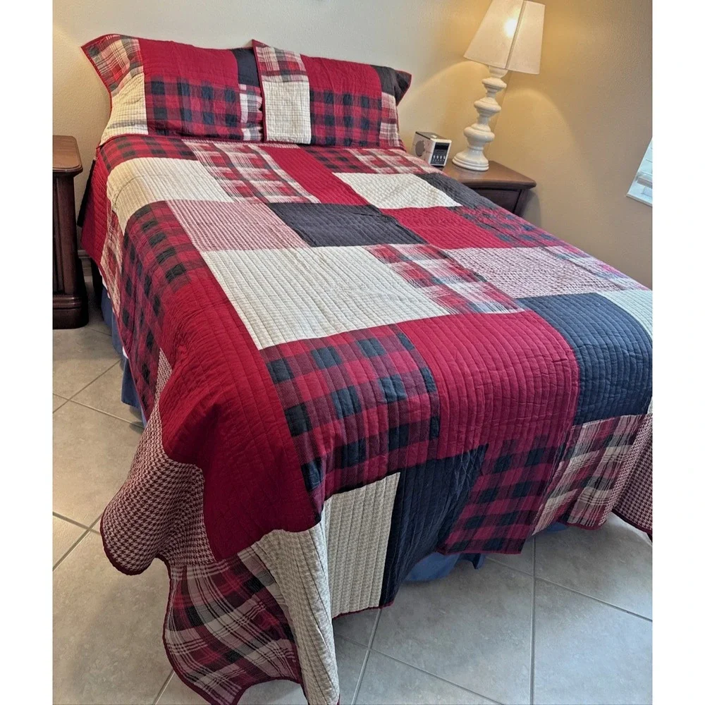 WOOLRICH Quilt King Patchwork 3pc‎ Red Black Bedding Shams Vintage 108x92 Cabin